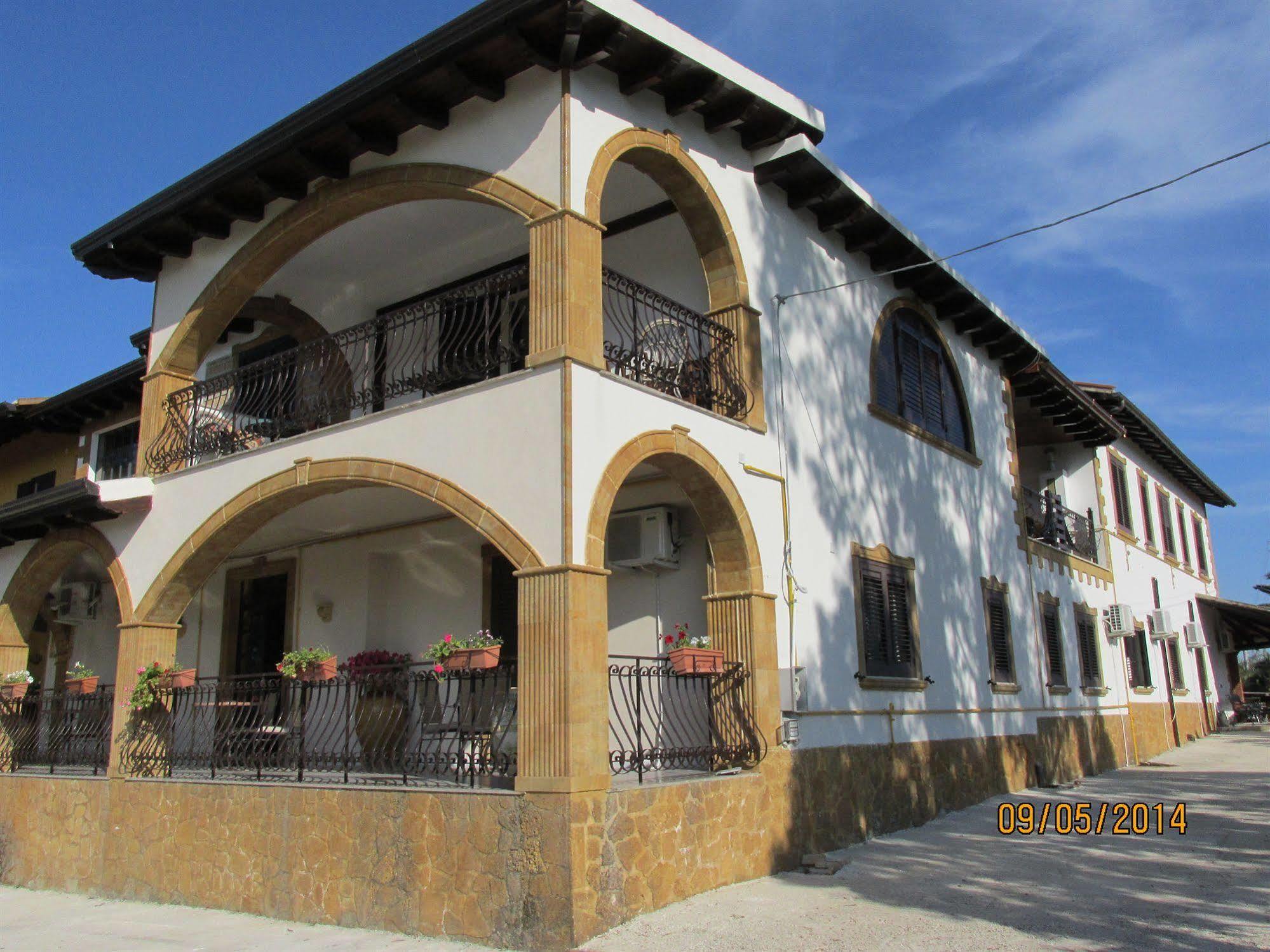 Agriturismo Reggia Saracena Villa Agrigento Exterior photo